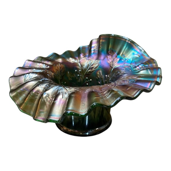 Fenton Other - Fenton Iridescent Glass Art Bowl / Hat w/ crimped edge gold green holly & berry